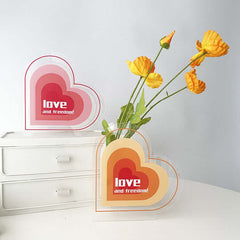 Niedliche Herzvase aus Acryl, Stifthalter, Tischdekoration