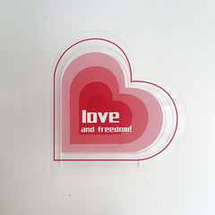 Niedliche Herzvase aus Acryl, Stifthalter, Tischdekoration