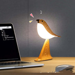 Kreative Elster-Tischlampe mit Sound und USB-Aufladung