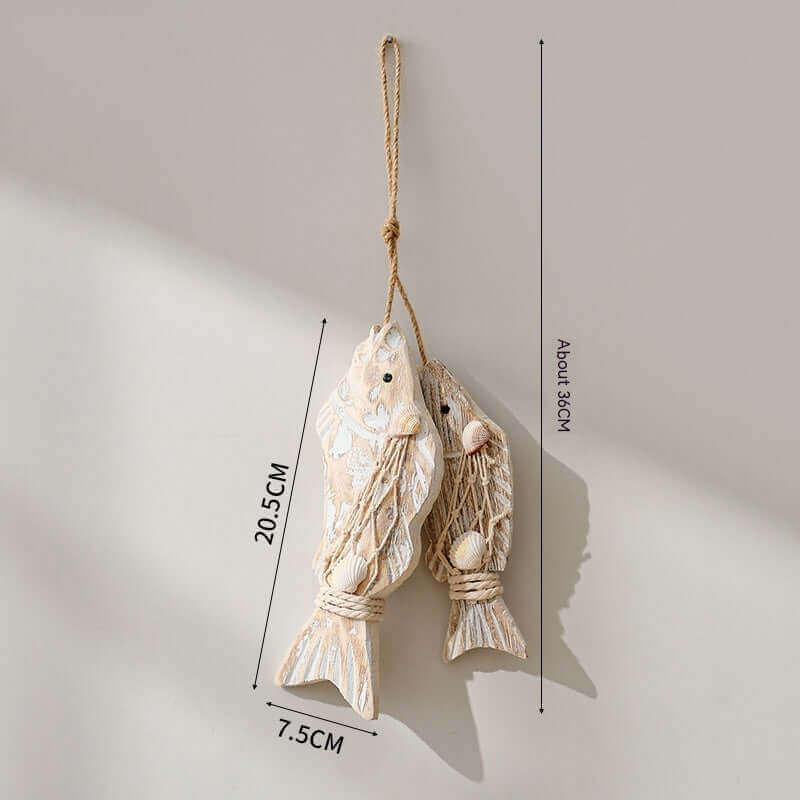 Wandbehang mit mediterranen Fischen im Retro-Stil aus Holz