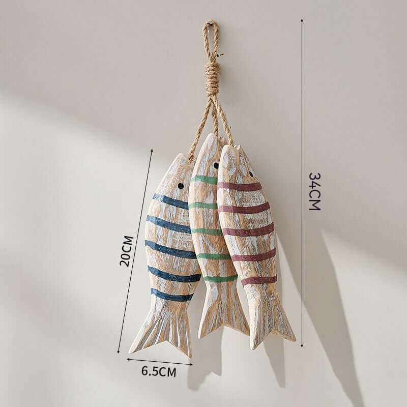 Wandbehang mit mediterranen Fischen im Retro-Stil aus Holz