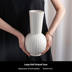 High-grade Living Room Table Decoration White American Striped Ceramic Vase