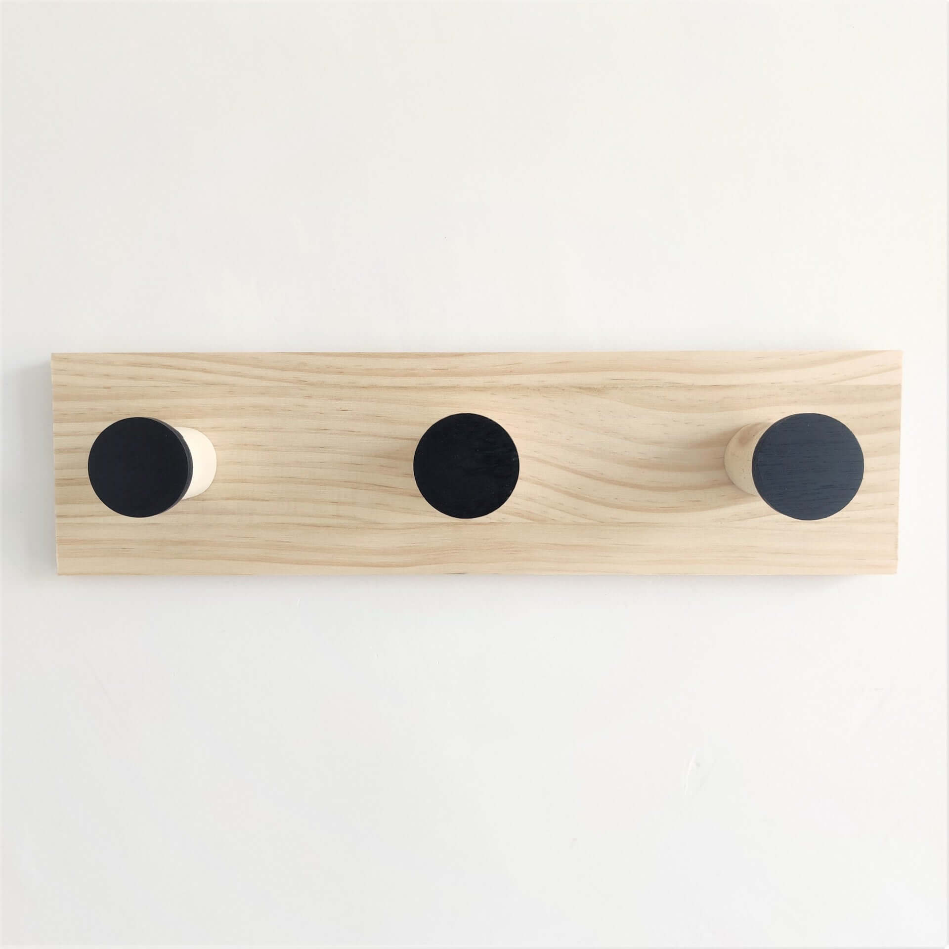 Wooden Minimalist Three Row Hook Children's Room Creative Hook