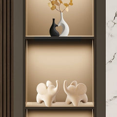 Décorations de petits ornements en forme d'éléphant floqué minimaliste moderne